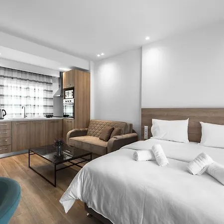 Penthouse Level 8, Nilie Hospitality Mgmt Apartment
